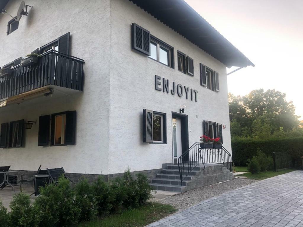 Hotel Enjoyit Velden West Selpritsch Exterior foto